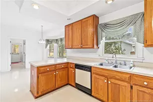 208 Woodsage Cir, Fayetteville, NC 28303 - Photo 15