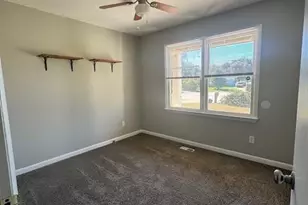 5904 Lake Terrace Ct, Fayetteville, NC 28304 - Photo 5