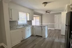 5904 Lake Terrace Ct, Fayetteville, NC 28304 - Photo 3