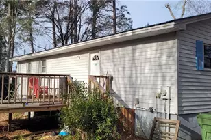 1813 Lee Britt Rd, Lumberton, NC 28358 - Photo 5