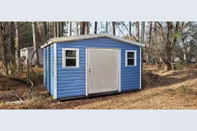 1813 Lee Britt Road, Lumberton, NC 28358 - Photo 3