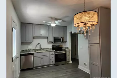 1207 Hillsboro Street, Fayetteville, NC 28301 - Photo 17