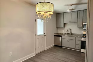 1207 Hillsboro St, Fayetteville, NC 28301 - Photo 15