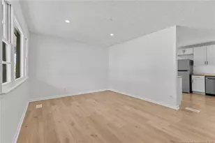 284 Bonanza Dr, Fayetteville, NC 28303 - Photo 5