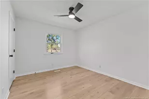 284 Bonanza Dr, Fayetteville, NC 28303 - Photo 9