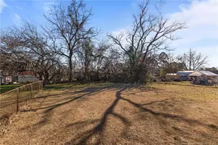 284 Bonanza Dr, Fayetteville, NC 28303 - Photo 17