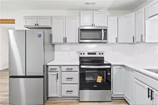 5982 Spinner Rd, Hope Mills, NC 28348 - Photo 9