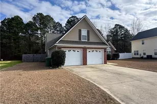 5503 Rising Ridge Dr, Hope Mills, NC 28348 - Photo 3