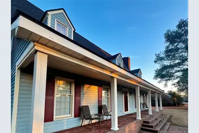 684 N Wilkinson Drive, Saint Pauls, NC 28384 - Photo 3