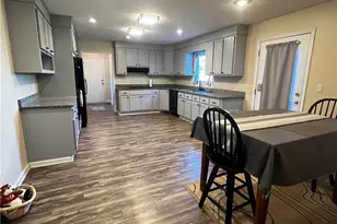 684 N Wilkinson Dr, Saint Pauls, NC 28384 - Photo 25