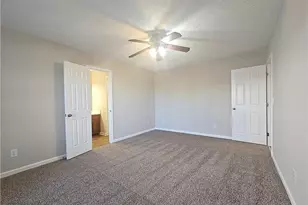 1162 Derbyshire Rd, Fayetteville, NC 28314 - Photo 31