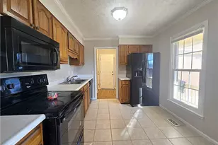 1162 Derbyshire Rd, Fayetteville, NC 28314 - Photo 11