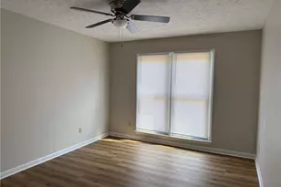 7069 Candlewood Dr, Fayetteville, NC 28314 - Photo 5