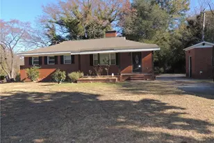 2025 Womble Dr, Fayetteville, NC 28306 - Photo 29