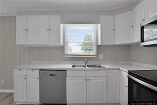 6158 Pine St, Fayetteville, NC 28311 - Photo 9