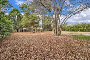 104 Stonewall St, Raeford, NC 28376 - Photo 33