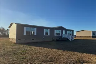 44 Bermuda Dr, Saint Pauls, NC 28384 - Photo 3