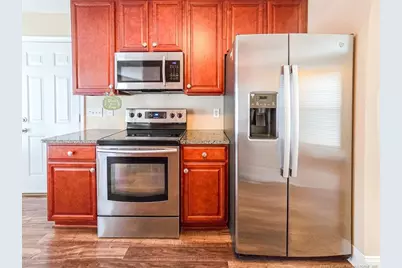 6560 Honeysuckle Drive, Fayetteville, NC 28304 - Photo 9