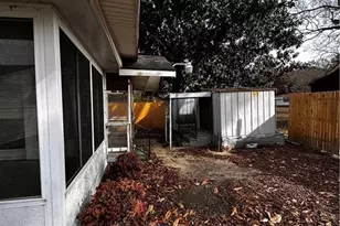 220 Winn St, Mount Olive, NC 28365 - Photo 5