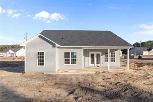 103 Orchard Ln, Parkton, NC 28371 - Photo 3