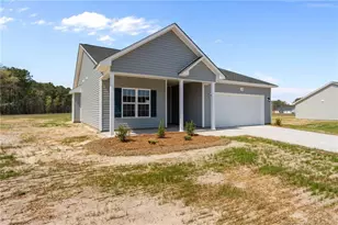 103 Orchard Ln, Parkton, NC 28371 - Photo 3