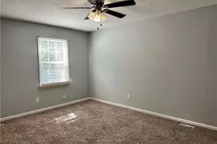 5921 Lake Terrace Ct, Fayetteville, NC 28304 - Photo 13