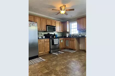 3613 Woodcliff Drive, Lumberton, NC 28358 - Photo 5