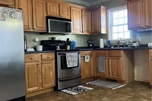 3613 Woodcliff Dr, Lumberton, NC 28358 - Photo 5