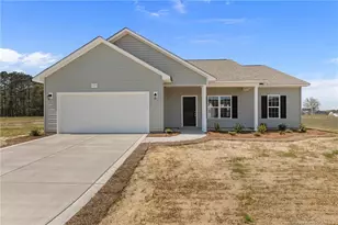 125 Orchard Ln, Parkton, NC 28371 - Photo 1