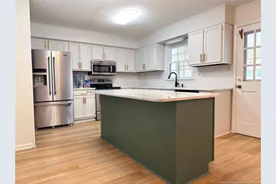 5453 Thompson Circle, Hope Mills, NC 28348 - Photo 7