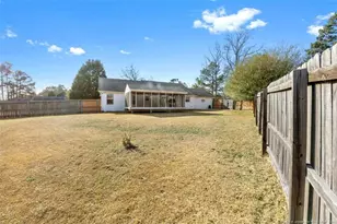 410 Woodberry Cir, Raeford, NC 28376 - Photo 25