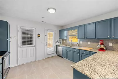 410 Woodberry Circle, Raeford, NC 28376 - Photo 9