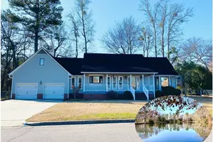 216 Stirling Dr NE, Lumberton, NC 28358 - Photo 1