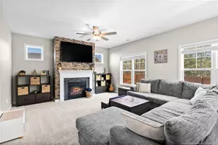 2013 Cason Crk Dr, Fayetteville, NC 28306 - Photo 15