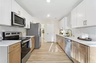 419 Woodberry Cir, Raeford, NC 28376 - Photo 9