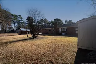 1733 Daisy Ln, Fayetteville, NC 28303 - Photo 9