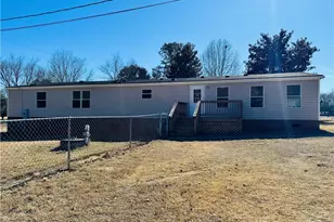 2475 Dunn Rd, Eastover, NC 28312 - Photo 15