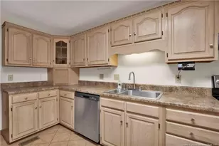 408 Gleneagles Ct, Fayetteville, NC 28311 - Photo 13