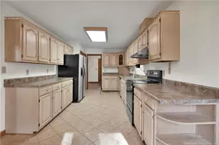 408 Gleneagles Ct, Fayetteville, NC 28311 - Photo 11