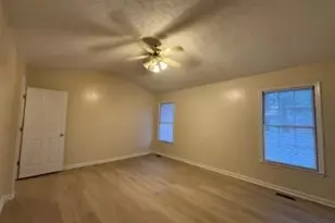 1135 Derbyshire Rd, Fayetteville, NC 28314 - Photo 9