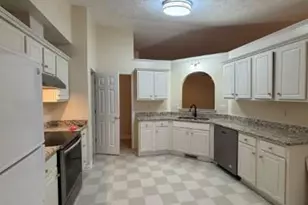 1135 Derbyshire Rd, Fayetteville, NC 28314 - Photo 5