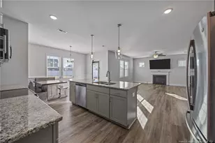 326 Glee St, Hope Mills, NC 28348 - Photo 11