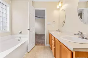 817 Bramblegate Rd, Hope Mills, NC 28348 - Photo 17