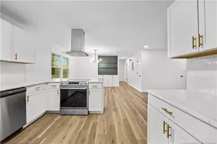 1947 Ireland Dr, Fayetteville, NC 28304 - Photo 7