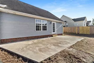 5520 Rising Ridge Dr, Hope Mills, NC 28348 - Photo 29