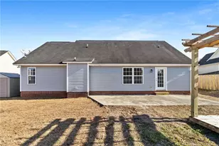 5520 Rising Ridge Dr, Hope Mills, NC 28348 - Photo 27