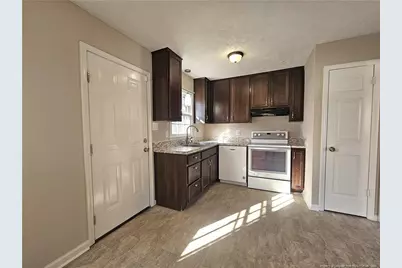 2160 Quailridge Drive, Fayetteville, NC 28304 - Photo 7