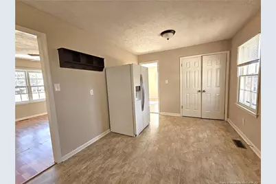 2160 Quailridge Drive, Fayetteville, NC 28304 - Photo 9