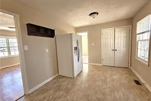 2160 Quailridge Dr, Fayetteville, NC 28304 - Photo 9