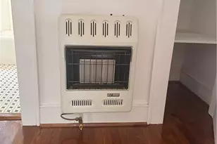 202 E 17th St, Lumberton, NC 28358 - Photo 5